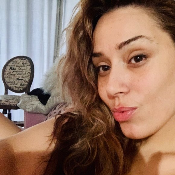 Meet your Posher, Lynn - Picture 1 of 1